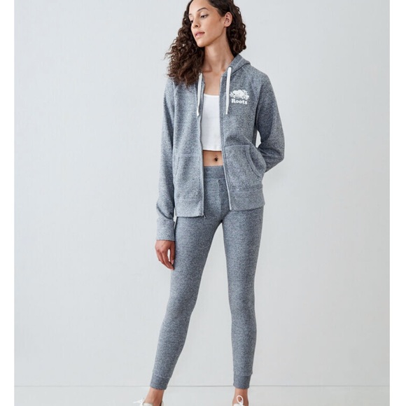 roots canada zip up logo sweatshirt - Picture 2 of 16